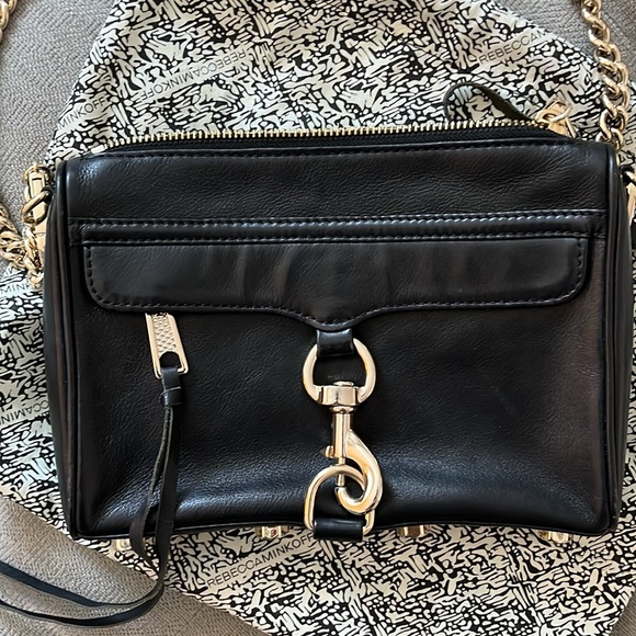 Rebecca Minkoff Black Bag in soft black leather. - Picture 3 of 4